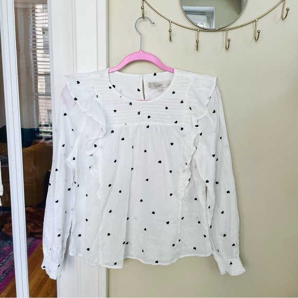 NEW Ann Taylor White Heart Print Long Sleeve Ruffle Top - Picture 2 of 6